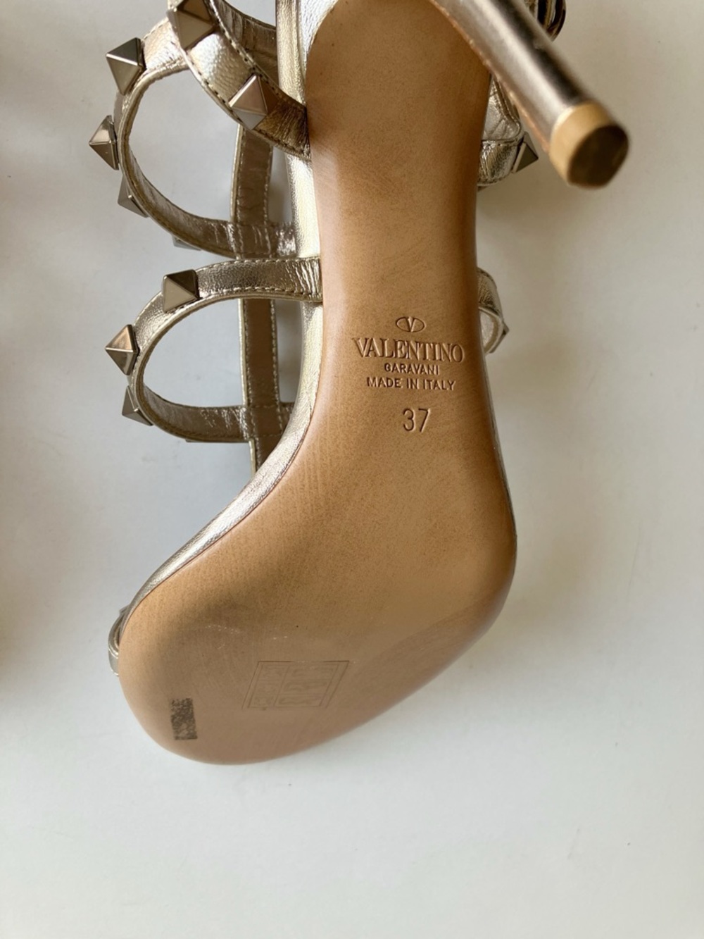 Valentino Gold Rockstud 105 Sandals Size 37 Rose Metallic Strappy Stiletto Heels - Picture 13 of 17